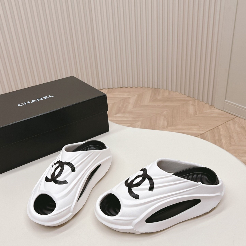 Ch*el slippers